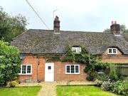 3 Bedroom Semi detached House For Rent In Hungerford,...