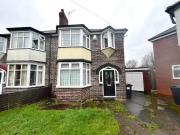 3 bedroom semi detached house for rent in Ivyfield Road, B23