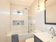 3 bedroom semi detached house for rent in Kings Road,...