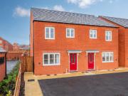 3 bedroom semi detached house for rent in Leaf Living at...