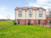 3 Bedroom Semi detached House For Rent In Leavesden, Watford