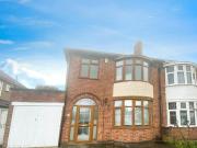3 Bedroom Semi detached House For Rent In Leicester,...