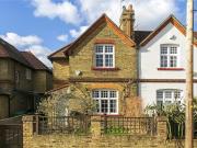 3 bedroom semi detached house for rent in Lock Road,...