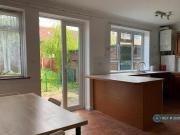 3 Bedroom Semi detached House For Rent In London