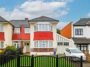 3 Bedroom Semi detached House For Rent In London