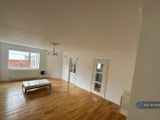 3 Bedroom Semi detached House For Rent In London