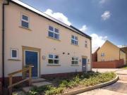 3 bedroom semi detached house for rent in Long Leaze...