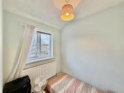 3 bedroom semi detached house for rent in Longford Ave,...