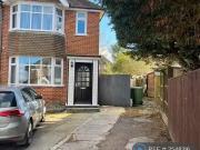 3 bedroom semi detached house for rent in Luxfield Road,...