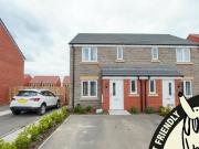 3 Bedroom Semi detached House For Rent In Lyde Green