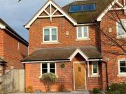 3 Bedroom Semi detached House For Rent In Maidenhead