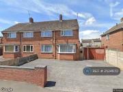 3 bedroom semi detached house for rent in Maple Tree...