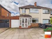 3 bedroom semi detached house for rent in Max Road,...