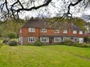 3 Bedroom Semi detached House For Rent In Midhurst