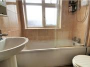 3 bedroom semi detached house for rent in Milton Street,...