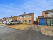 3 bedroom semi detached house for rent in Monarch Drive,... 3 bedroom semi detached house for rent in Monarch Drive,...