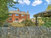 3 bedroom semi detached house for rent in Newton...