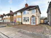 3 Bedroom Semi detached House For Rent In Northampton