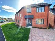 3 Bedroom Semi detached House For Rent In Oldbury
