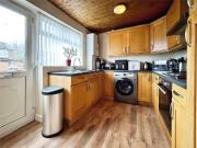 3 bedroom semi detached house for rent in Reaper...