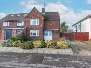 3 bedroom semi detached house for rent in Repton Road,...