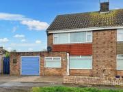 3 Bedroom Semi detached House For Rent In Swindon