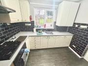 3 bedroom semi detached house for rent in Thimblemill...