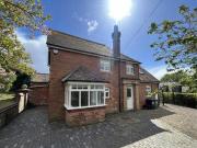 3 Bedroom Semi detached House For Rent In Tuckhill