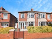 3 bedroom semi detached house for rent in Two Ball...