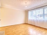 3 bedroom semi detached house for rent in Whaddon Way,...