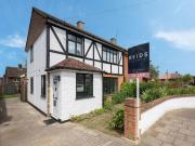 3 bedroom semi detached house for rent in Wisley Road,...