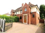 3 bedroom semi detached house for rent in Withies Road,...