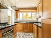 3 Bedroom Semi detached House For Rent In Wivenhoe