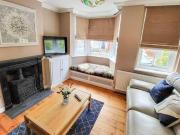 3 Bedroom Semi detached House For Rent In Wokingham,...