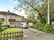3 Bedroom Semi detached House For Rent In Wolverhampton,...