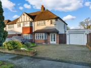 3 bedroom semi detached house for rent in Woodbury...