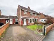 3 bedroom semi detached house for rent in York Hill...