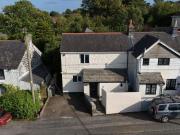 4 bedroom end of terrace house for sale