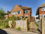 3 Bedroom Semi detached House For Sale In Aylesbury