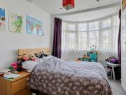 3 bedroom semi detached house for sale in Aylesbury...