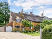 3 Bedroom Semi detached House For Sale In Banbury
