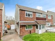 3 bedroom semi detached house for sale in Brookview...