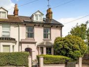 3 Bedroom Semi detached House For Sale In Buckinghamshire