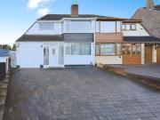 3 bedroom semi detached house for sale in Camberley...