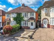 3 bedroom semi detached house for sale in Charlbury...