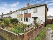 3 bedroom semi detached house for sale in Chiltern Road,...