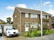 3 Bedroom Semi detached House For Sale In Cliffe Woods,...