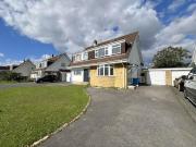 3 bedroom semi detached house for sale in Conifer...