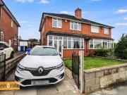 3 bedroom semi detached house for sale in Courtway...