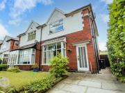 3 bedroom semi detached house for sale in Crompton Way,...
